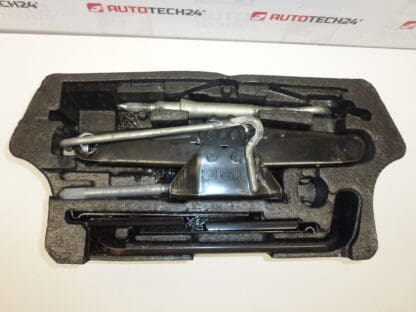 Инструмент, лост, ключ, ухо за теглене Citroën C4 Picasso 6736A3 674418 672594 671809 671739