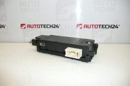 Bluetooth модул Citroën Peugeot 9675359580 S180073002 M