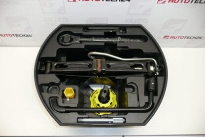 Инструмент, лост, ключ, ухо за теглич Citroën C3, C4 Peugeot 207