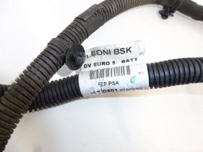 Свързващ кабел + полюс в двигателя Citroën Peugeot 9671050180 5642YN 9803510980