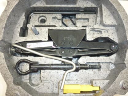 Инструмент за лост, ключ за колела, ухо за теглене Citroën C5 X7