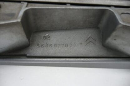 Дръжка за багажник Citroën Xsara II 9636077077 EZRC