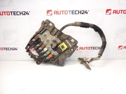 Citroën Peugeot 9675123880 модул за предпазител