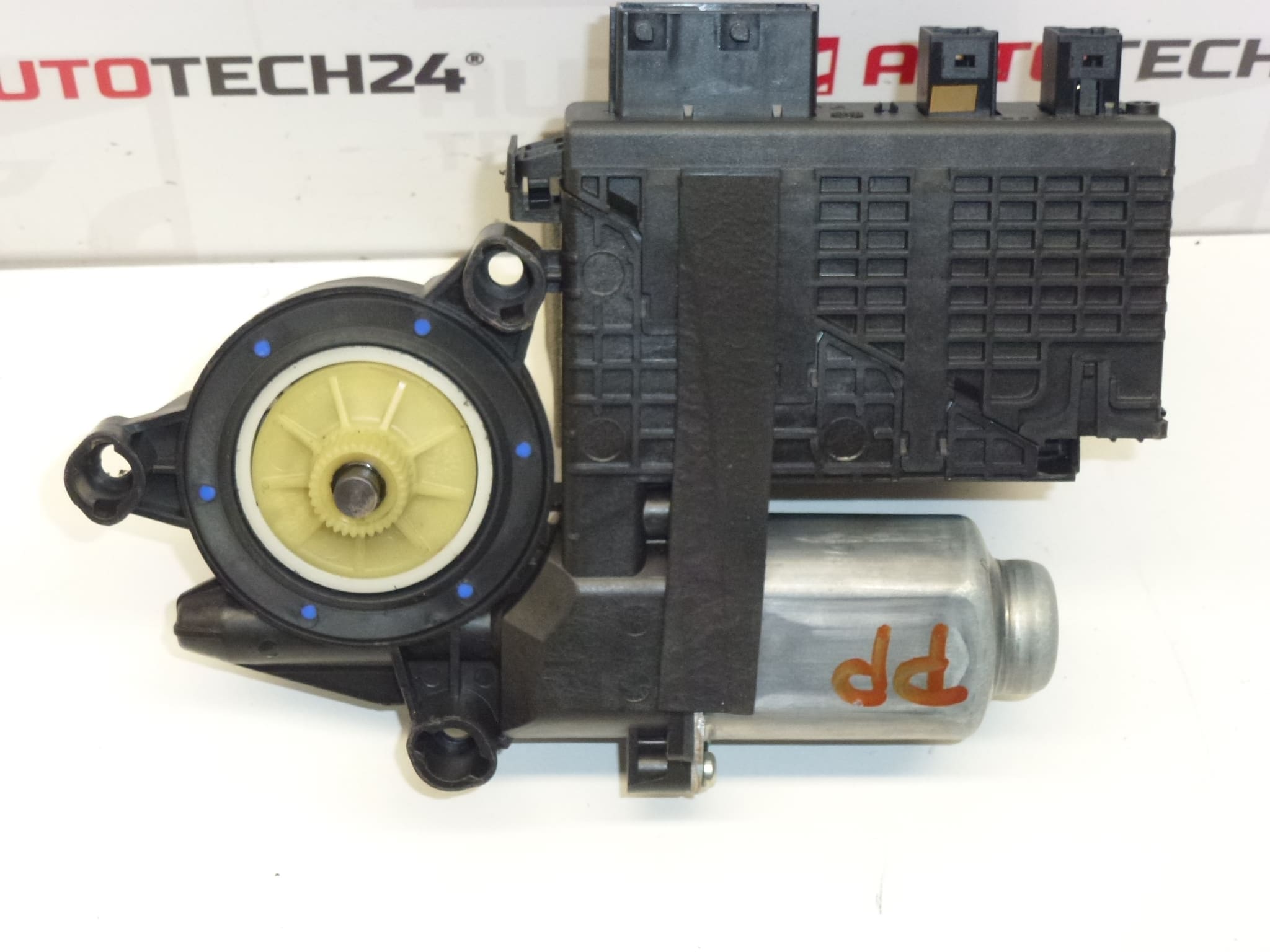 Citroën C4 Picasso преден десен мотор на предното стъкло 9674032480 9222CX 9222GZ - Image 2