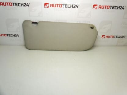 Дронът на шофьора на Citroën Xsara 8143FC