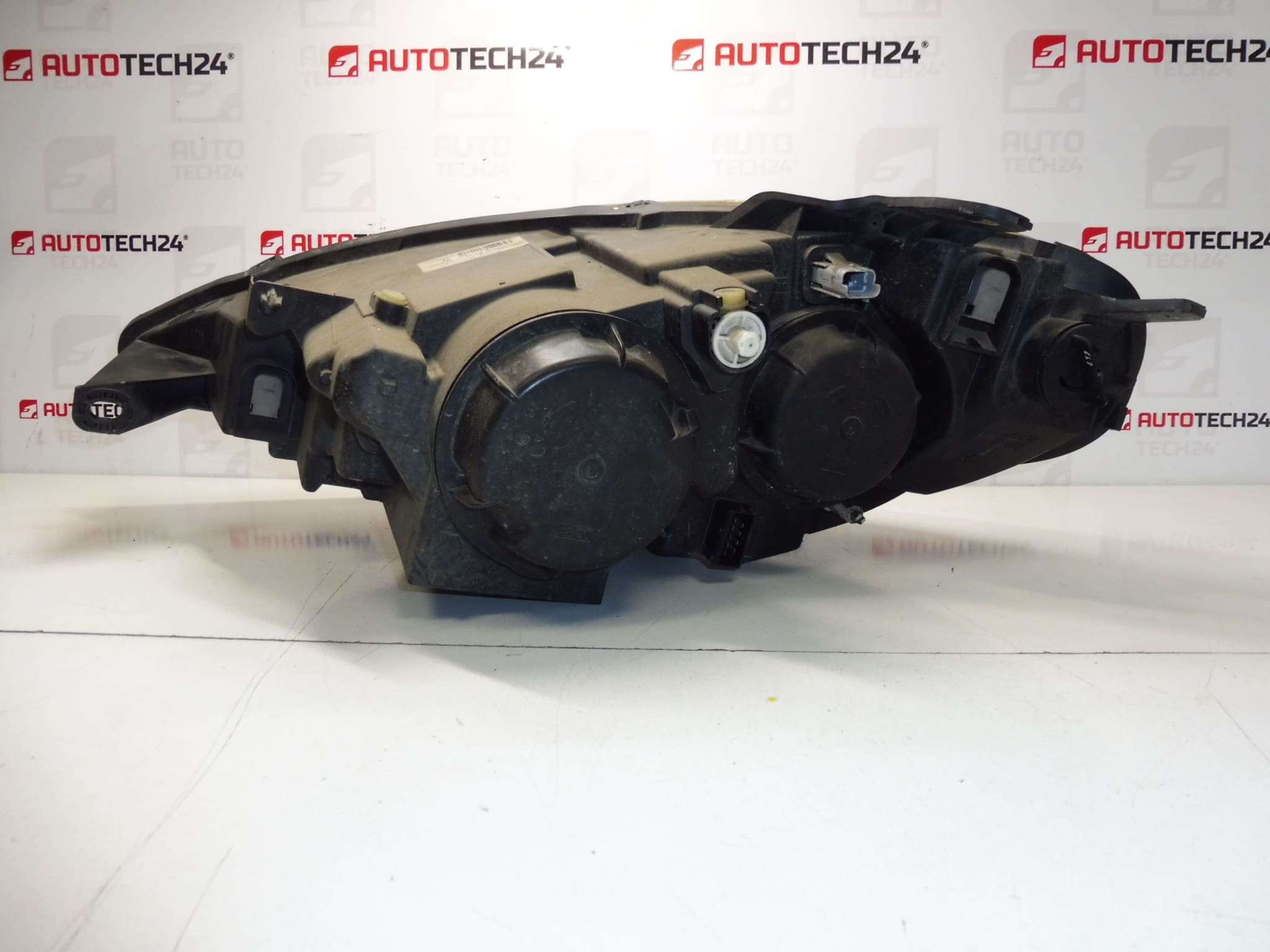 Фар преден десен Peugeot 807 1400964280 89901573 6206F1 - Image 2