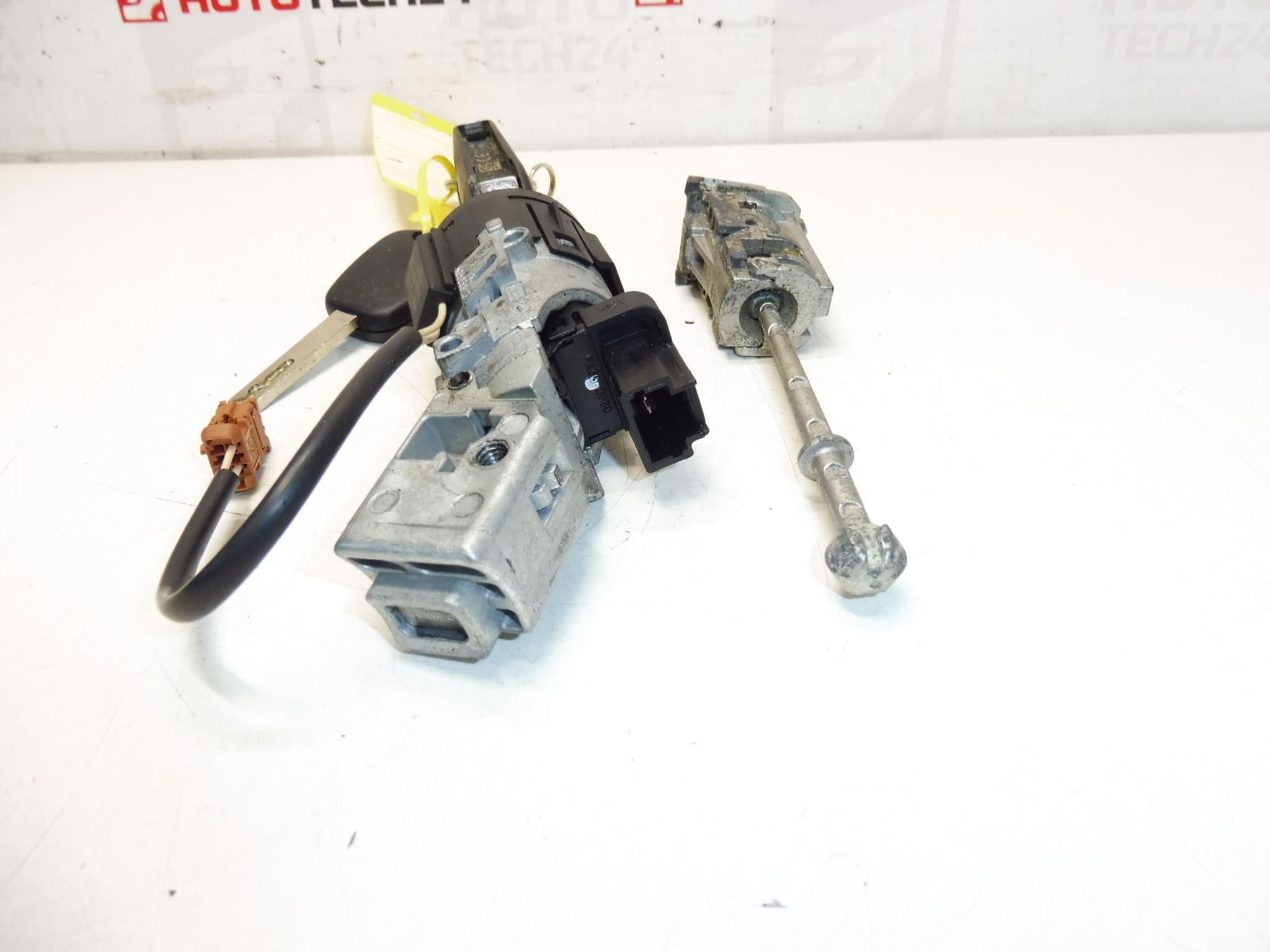 Комплект ключалки плюс 2x ключ Citroen C-Elysée 9678792780 - Image 2