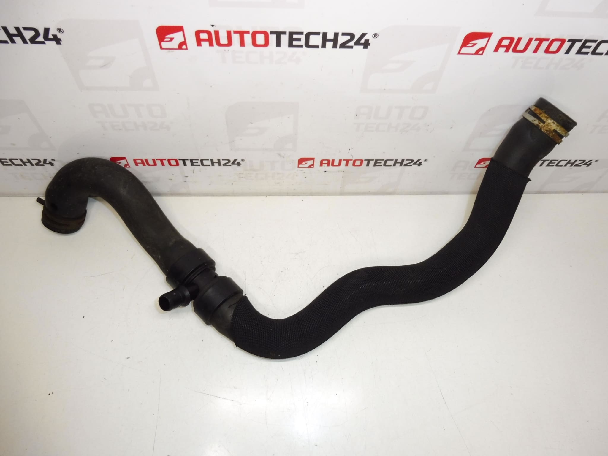 Маркуч за вода Citroën Peugeot 2.0 HDI 135208 - Image 2