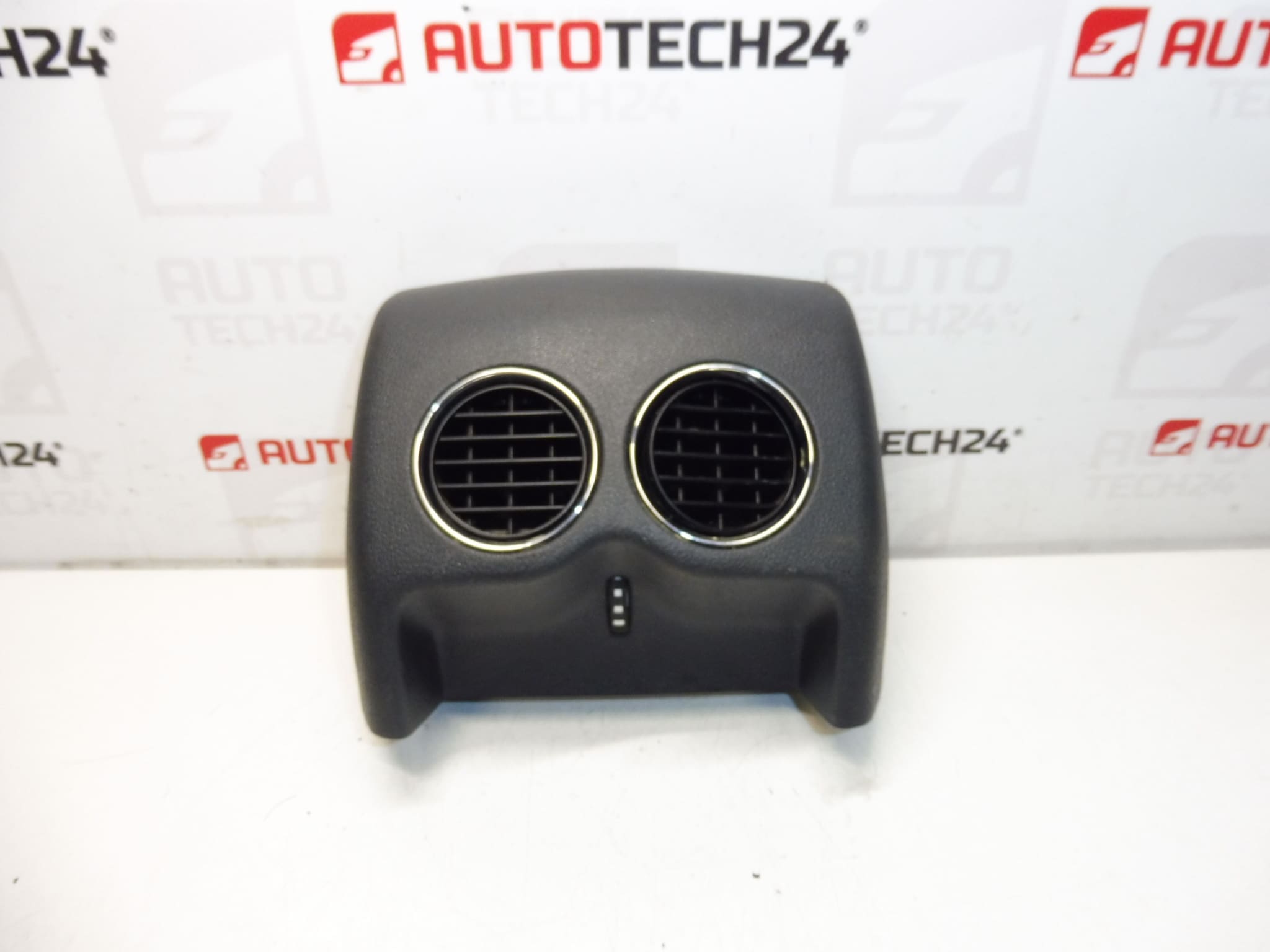 Peugeot 3008 5008 панел на подовата конзола 9685097277 7591P6